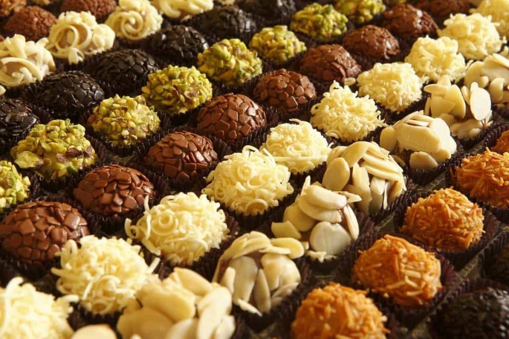 como vender brigadeiros nas ruas e bolos caseiros e de pote etc